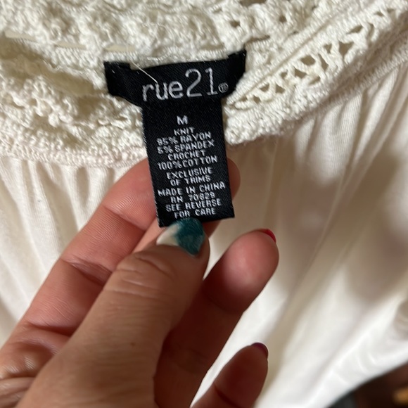 Off White Crochet Rue21 Top - Picture 3 of 4